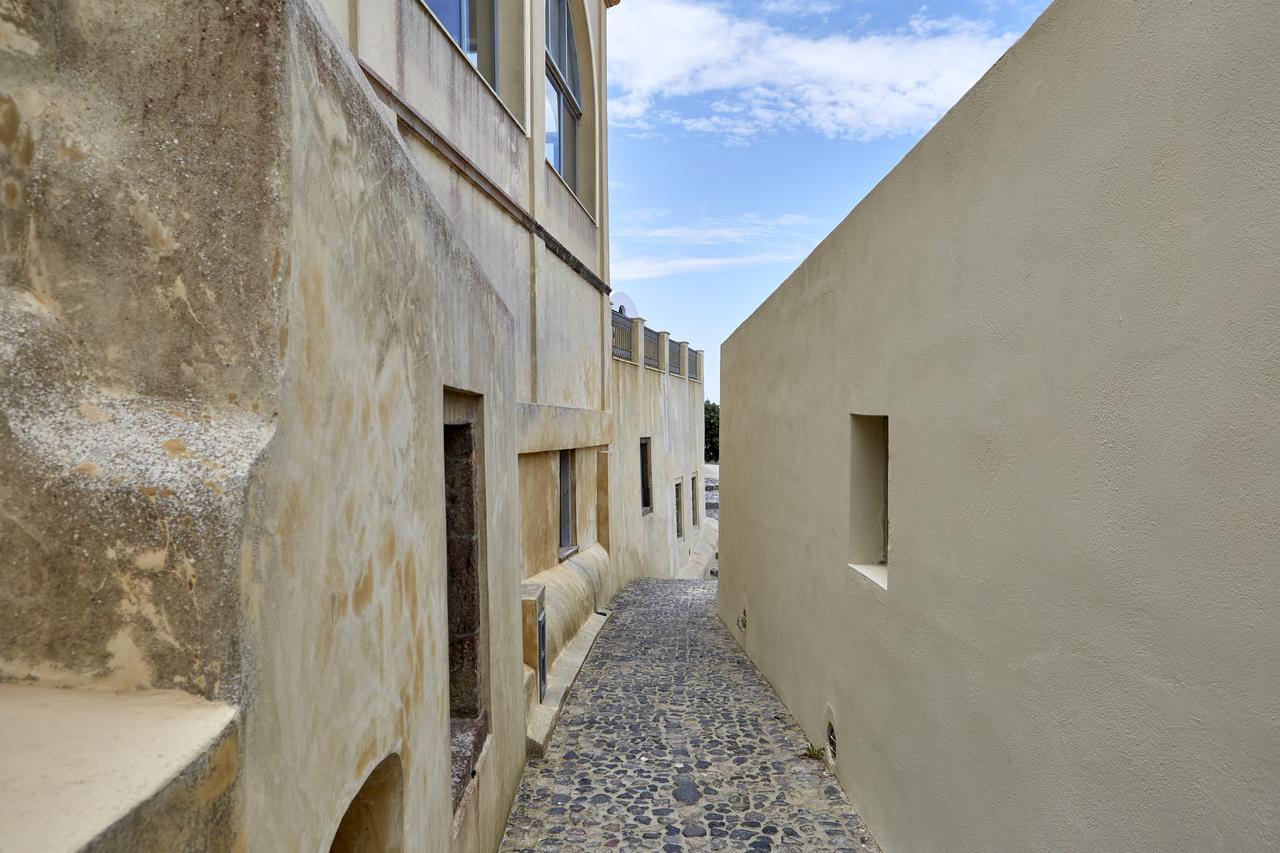 White & Co. La Torre Suites Pyrgos Kallistis Bagian luar foto