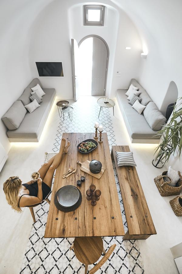 White & Co. La Torre Suites Pyrgos Kallistis Bagian luar foto